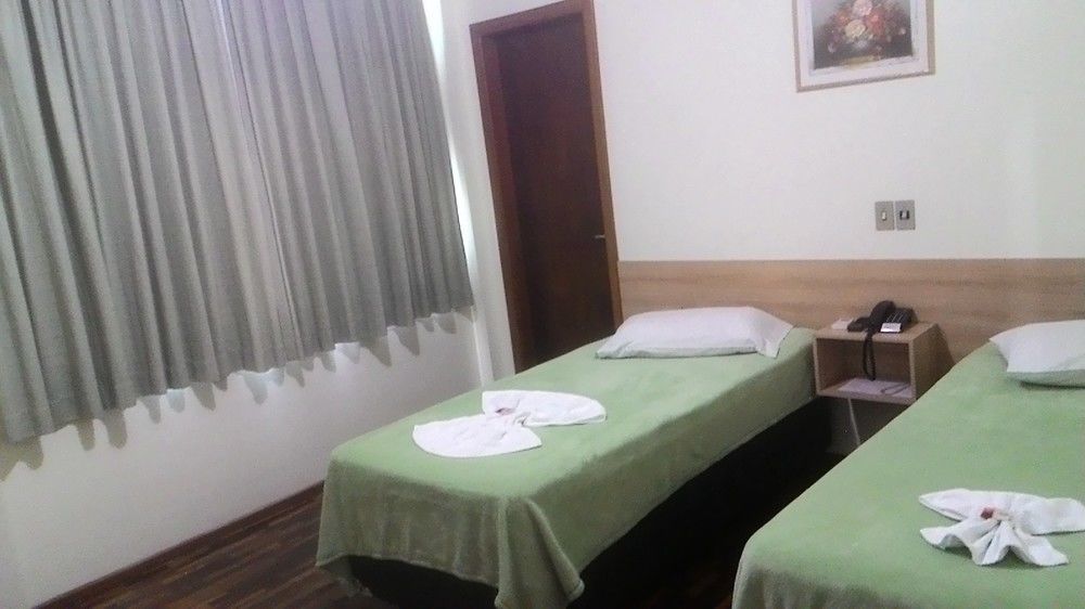Oyo Hotel Farol Joaçaba 外观 照片