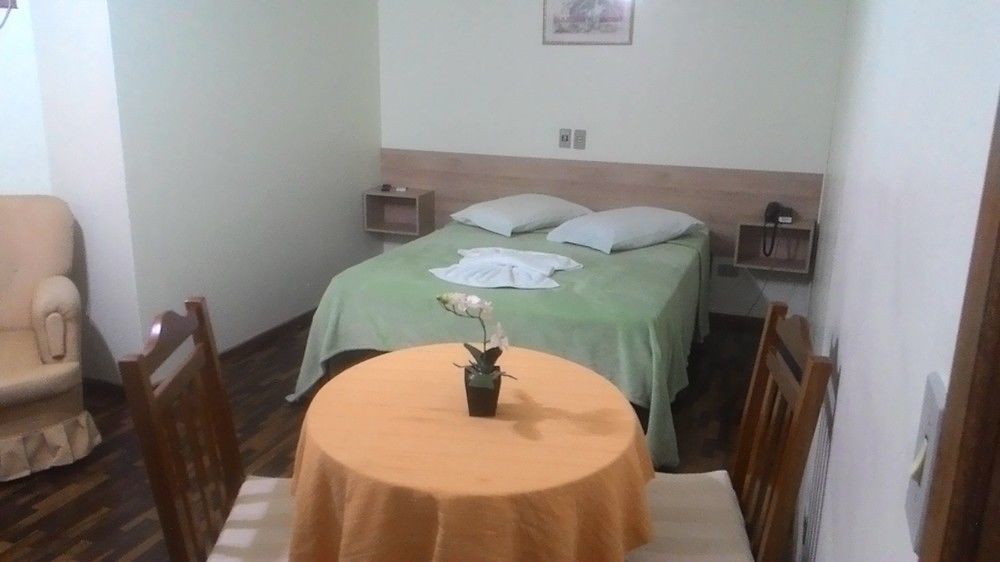 Oyo Hotel Farol Joaçaba 外观 照片
