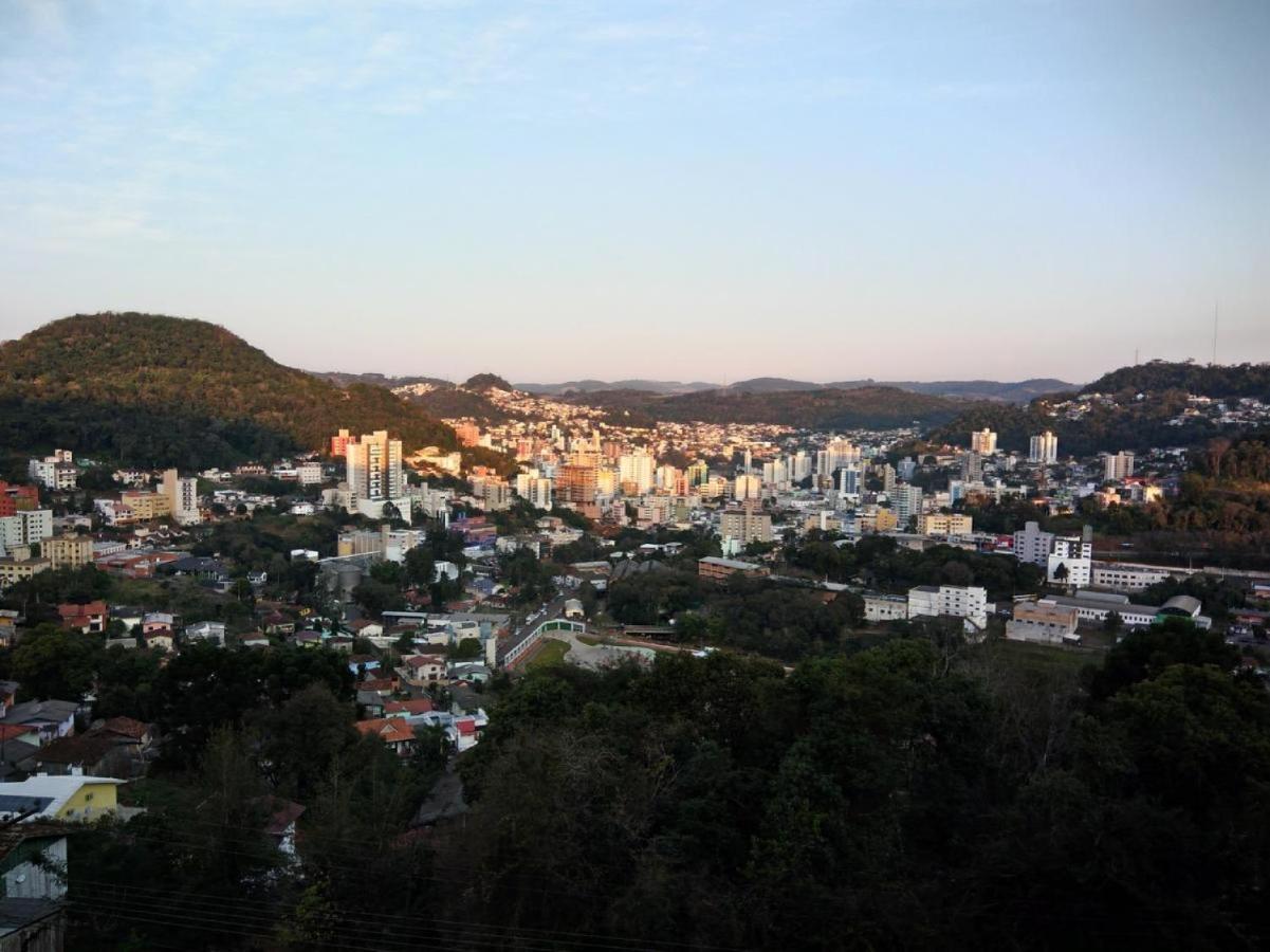 Oyo Hotel Farol Joaçaba 外观 照片
