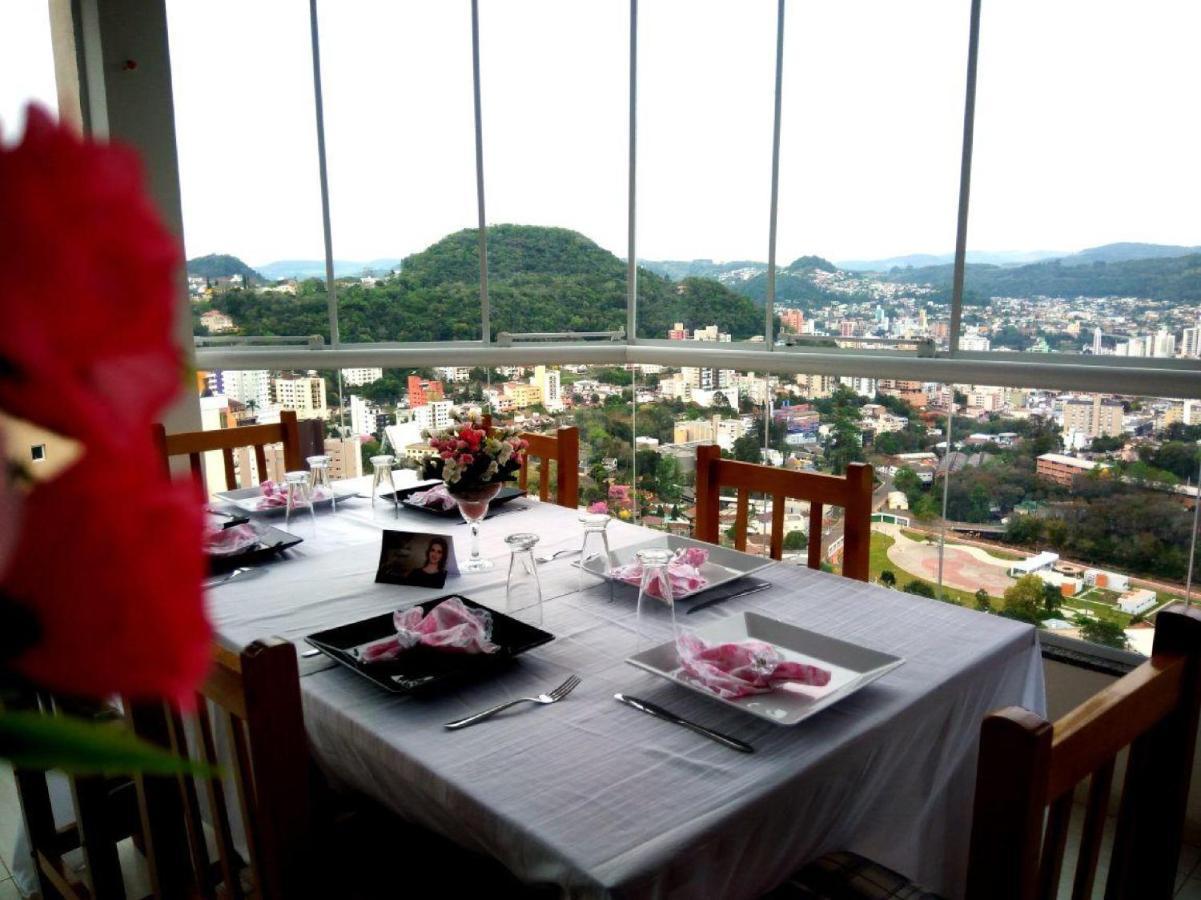 Oyo Hotel Farol Joaçaba 外观 照片